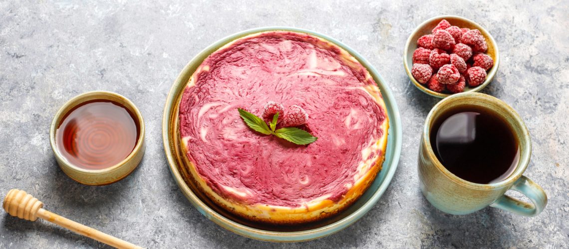 homemade-raspberry-cheesecake-with-honey